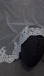 Voile de mariée en dentelle brodé de cristaux